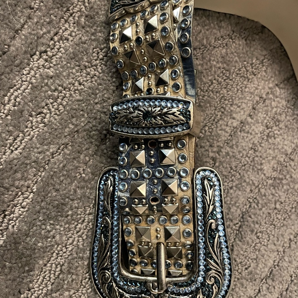 Kippys belt. Leather with Swarovski crystals. Beautiful blues very unique! - Picture 7 of 8